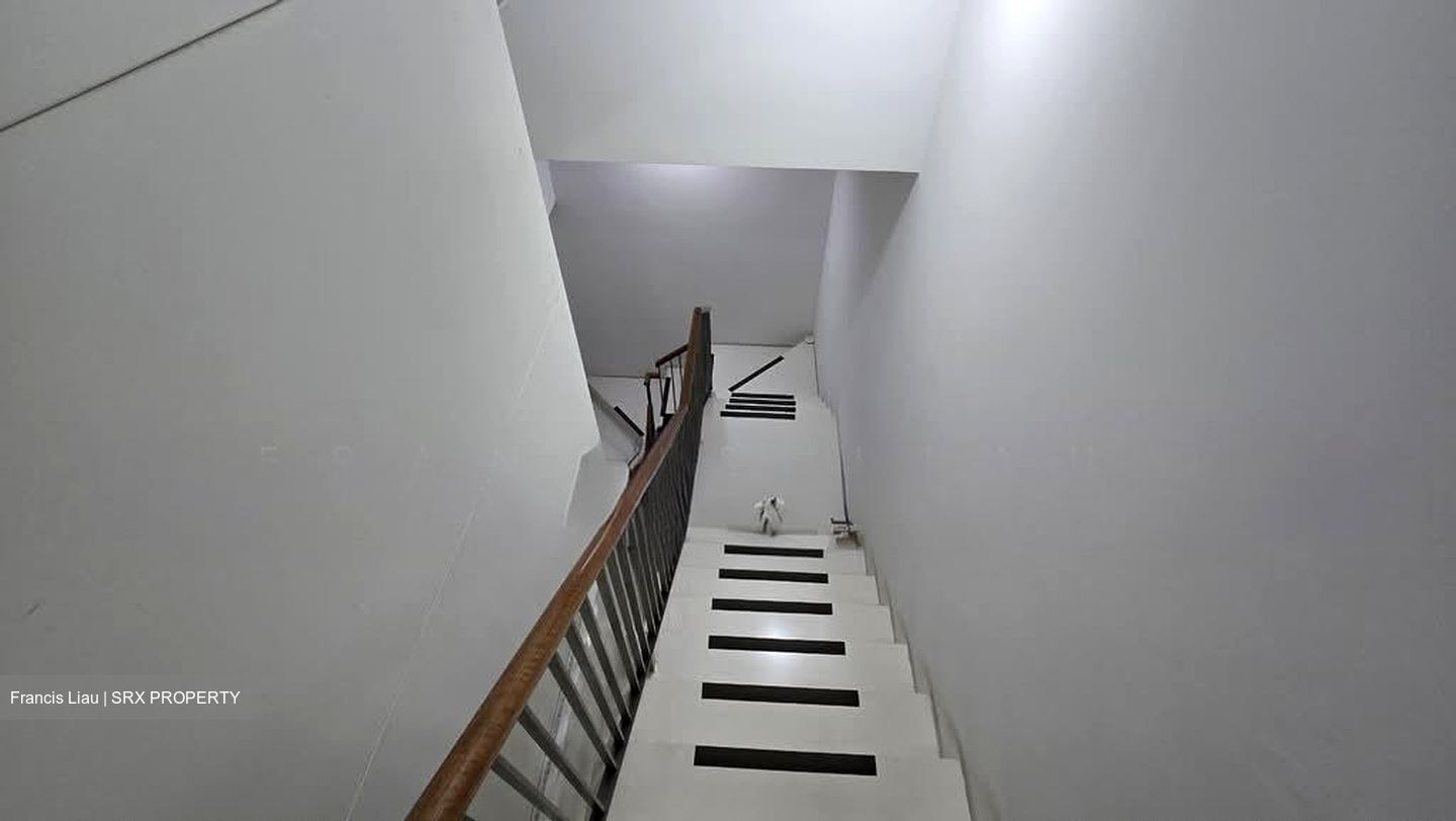 West Coast Drive (D5), Terrace #555313481